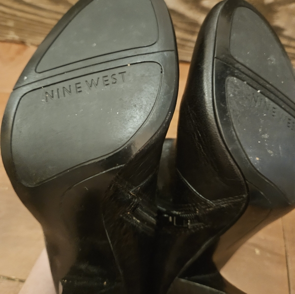 Nine west black leather zip booties - size 8 - Picture 6 of 8